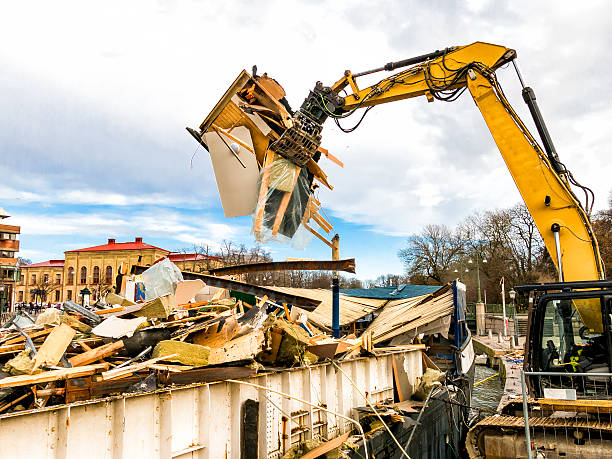 Best Construction Debris Removal  in Gambier, OH